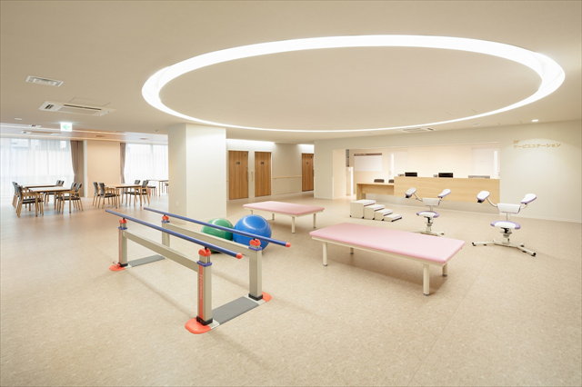 図３　サービスステーション，スタッフステーション（老健，病院フロア）