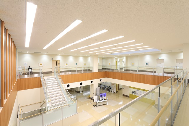 図１　吹抜け（斜め）