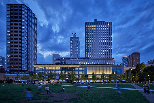 図１　公園側外観