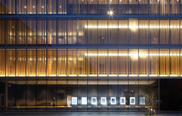 図２　外観木ルーバー