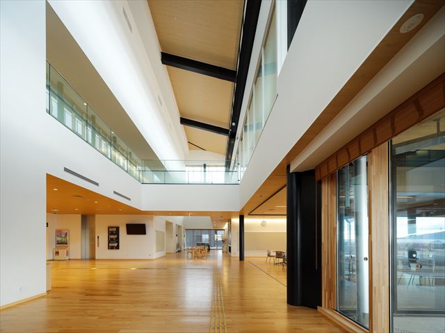 図３　1階市民ホール